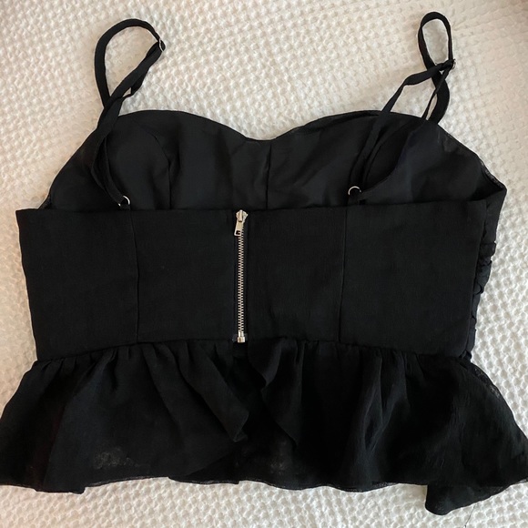 Black Ruffle top - Picture 2 of 2